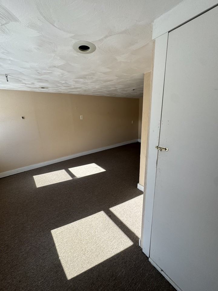 62 Lower Main Street - b #B - Photo 2 of 4