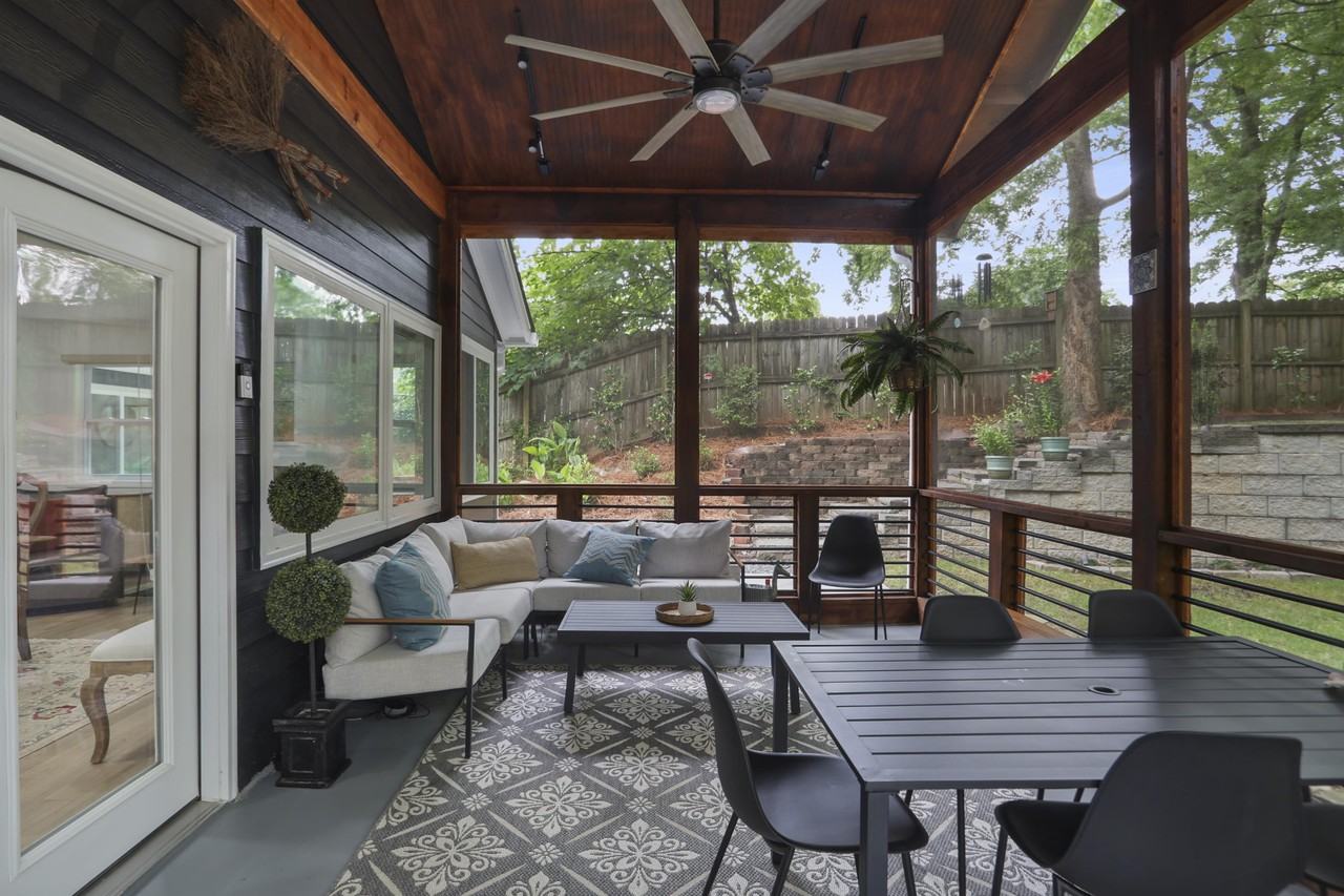 1315 Normandy Dr Ne #1 - Photo 3 of 25