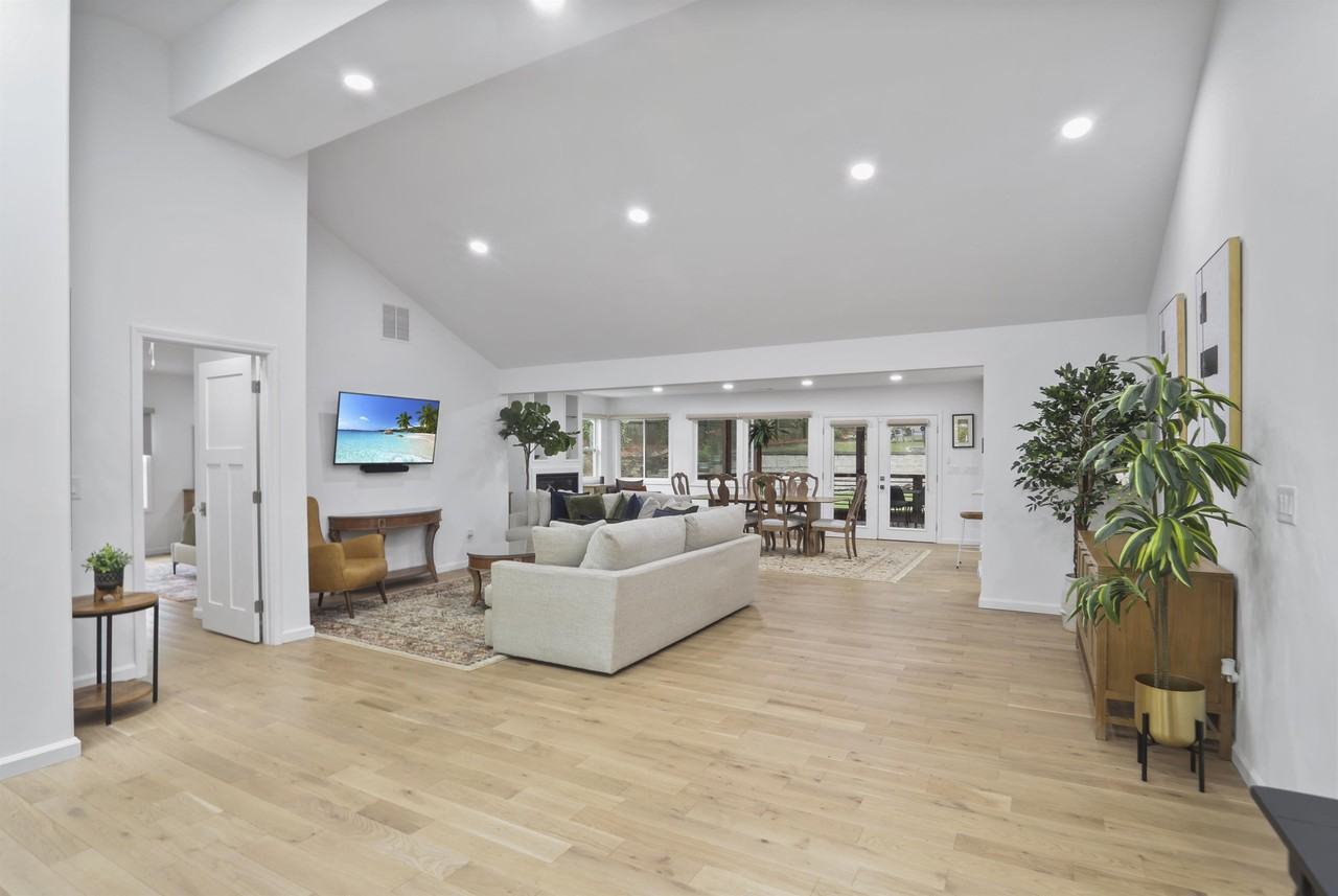 1315 Normandy Dr Ne #1 - Photo 7 of 25