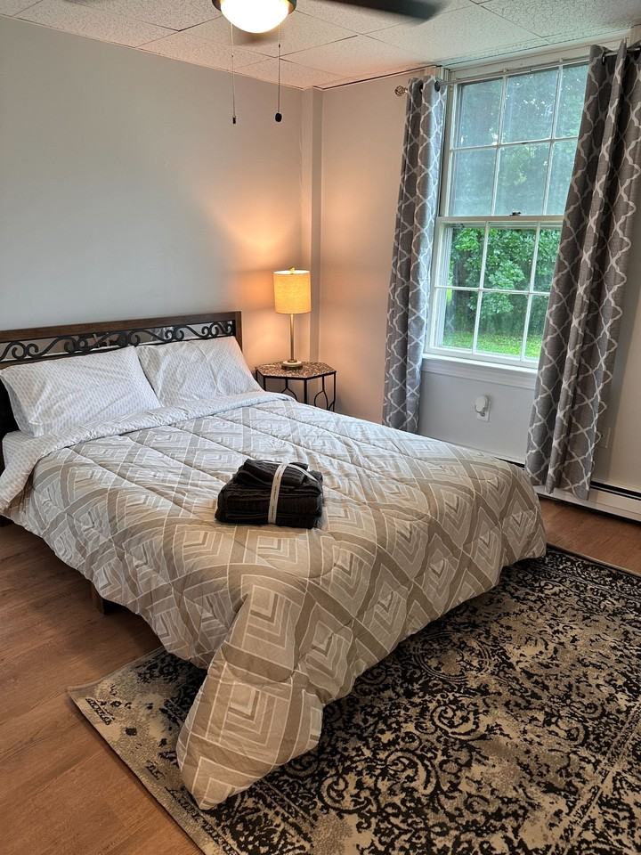 312 Union St #4 - Photo 6 of 16