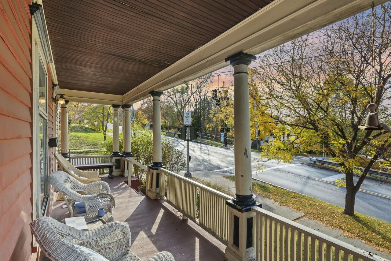 517 S Aurora St #2 - Photo 5 of 47