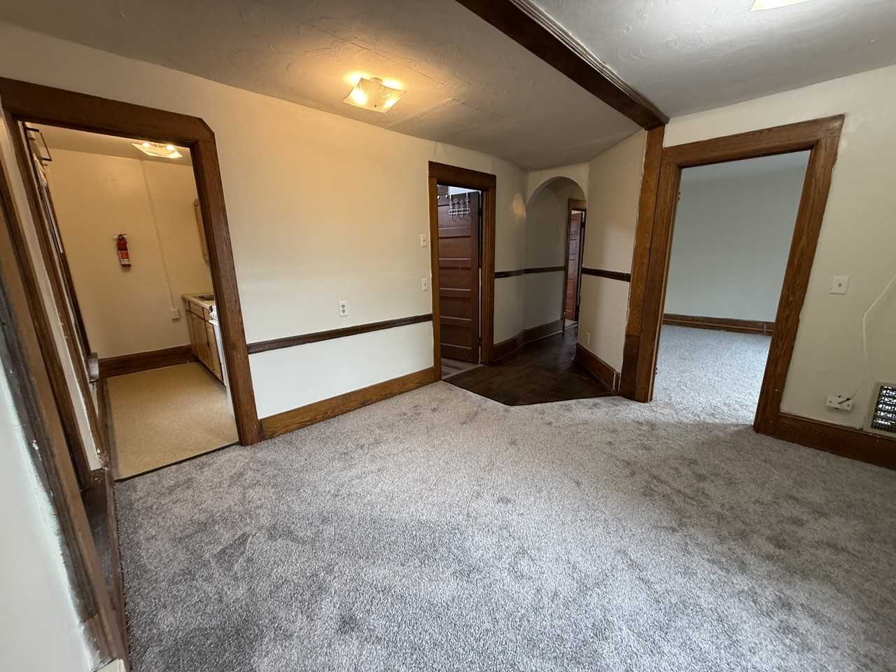 517 S Aurora St #2 - Photo 7 of 47