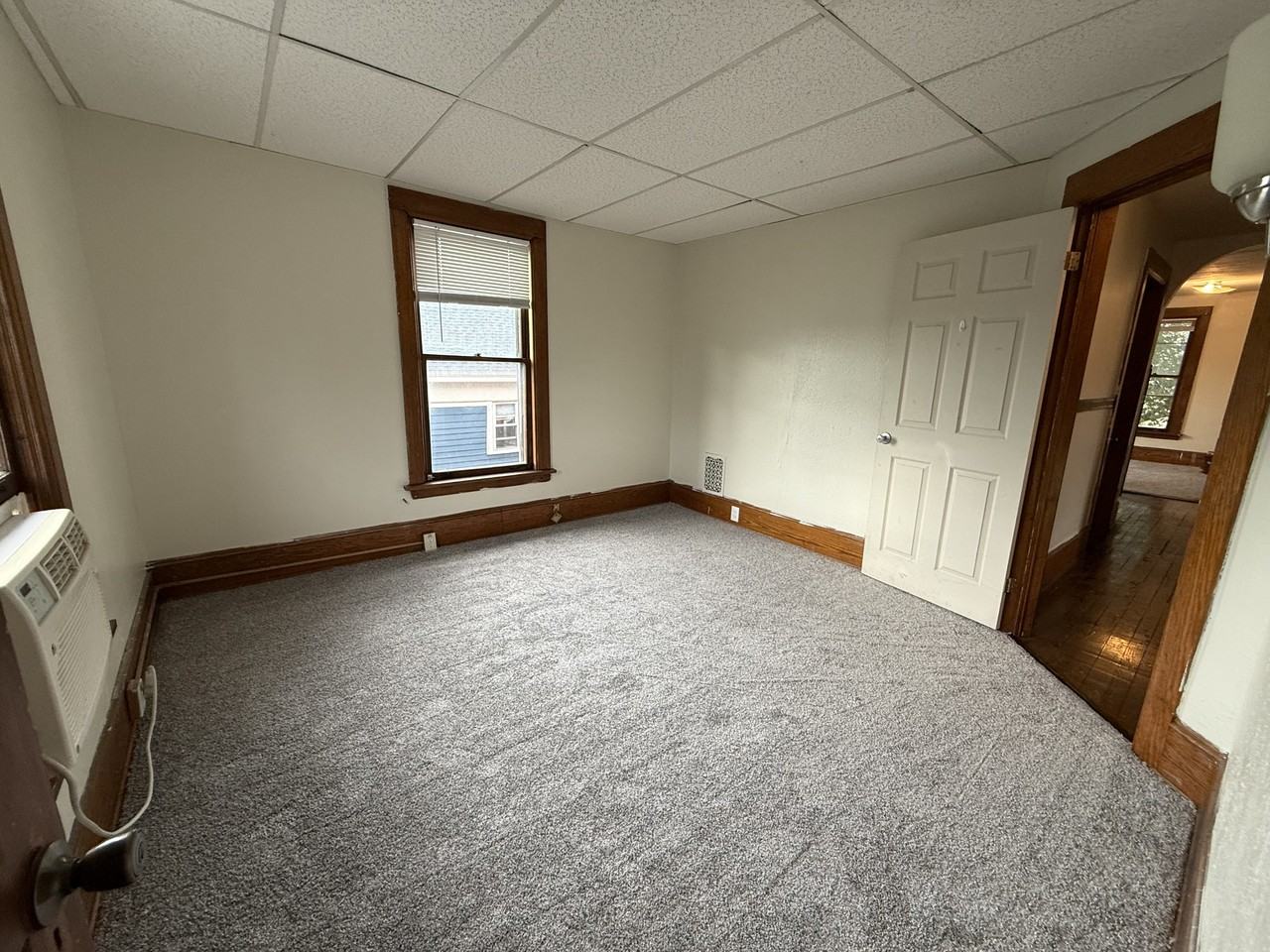 517 S Aurora St #2 - Photo 5 of 47