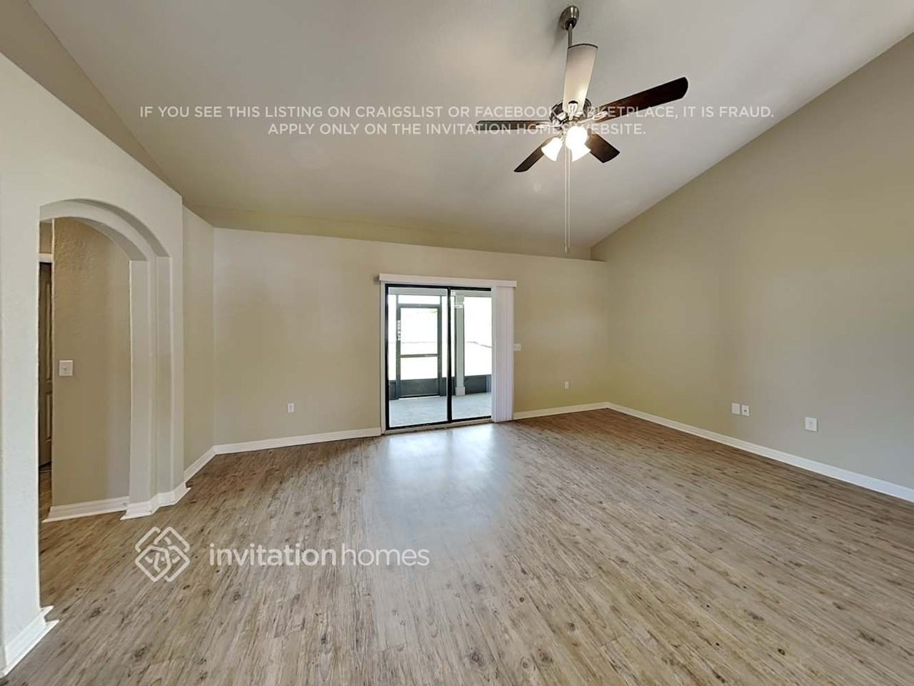 5193 Ashwood Dr - Photo 3 of 19