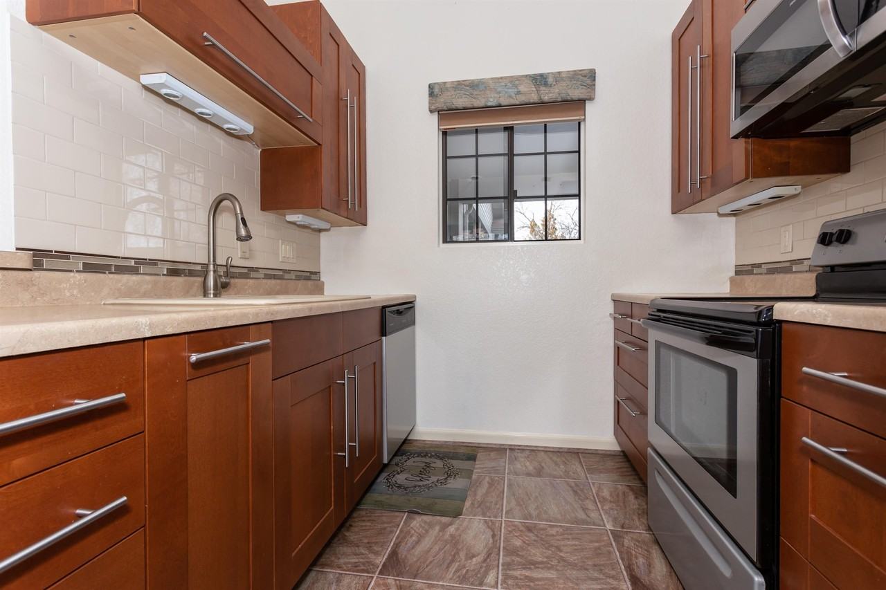 3099 Peaks View Ln Unit 4d #4D - Photo 7 of 19