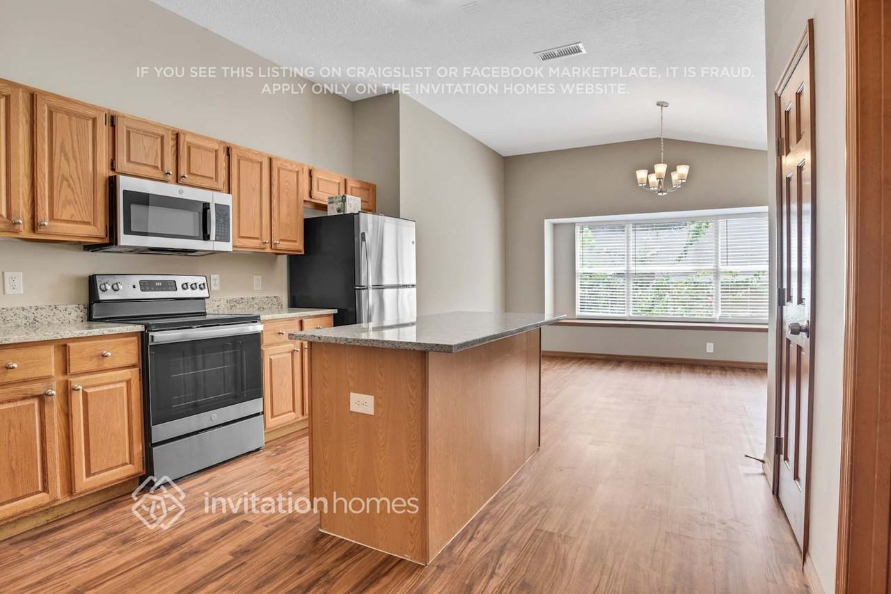 10411 Myakka Dr - Photo 5 of 21