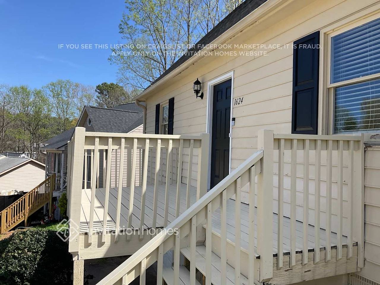 1624 Cranberry Hill Ln - Photo 4 of 21