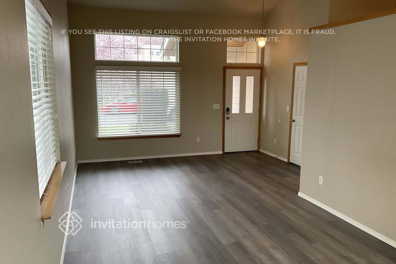 2434 165th St E - Photo 2 of 15