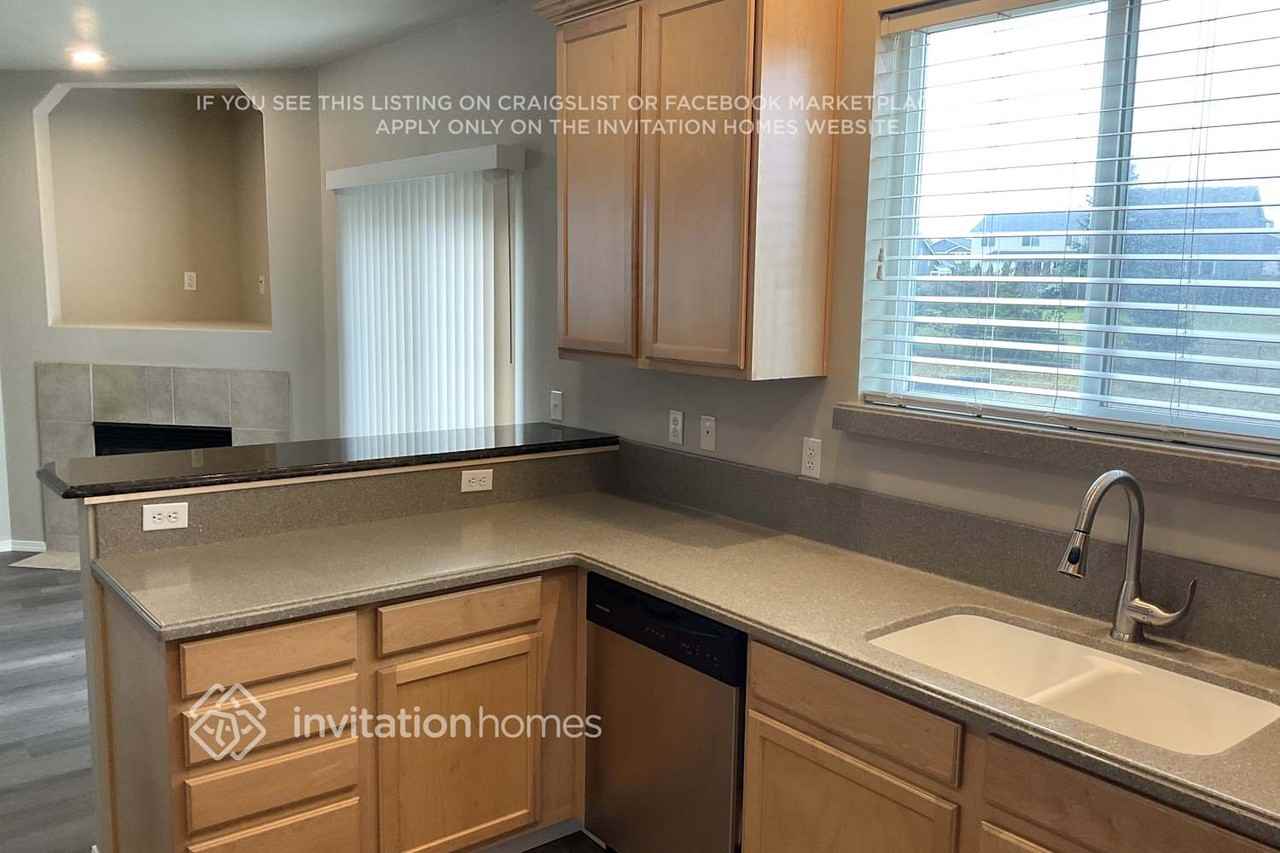 2434 165th St E - Photo 5 of 15