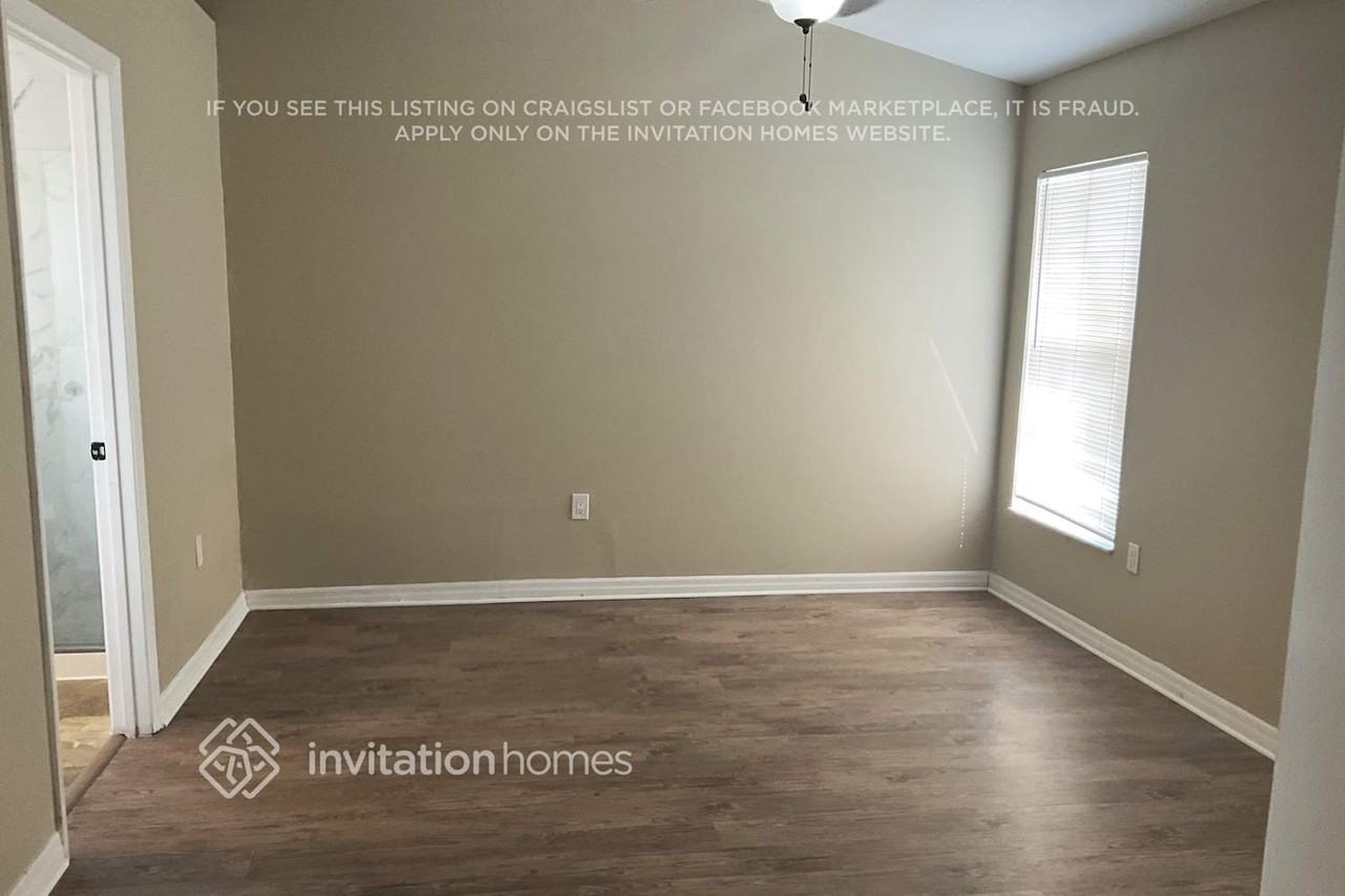 4416 11th Ave E - Photo 7 of 14