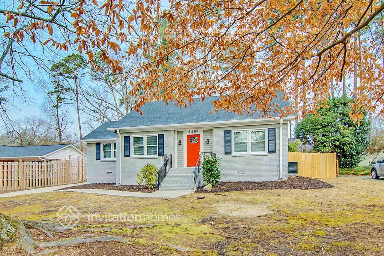 3600 Barcelona Ave - Photo 2 of 30