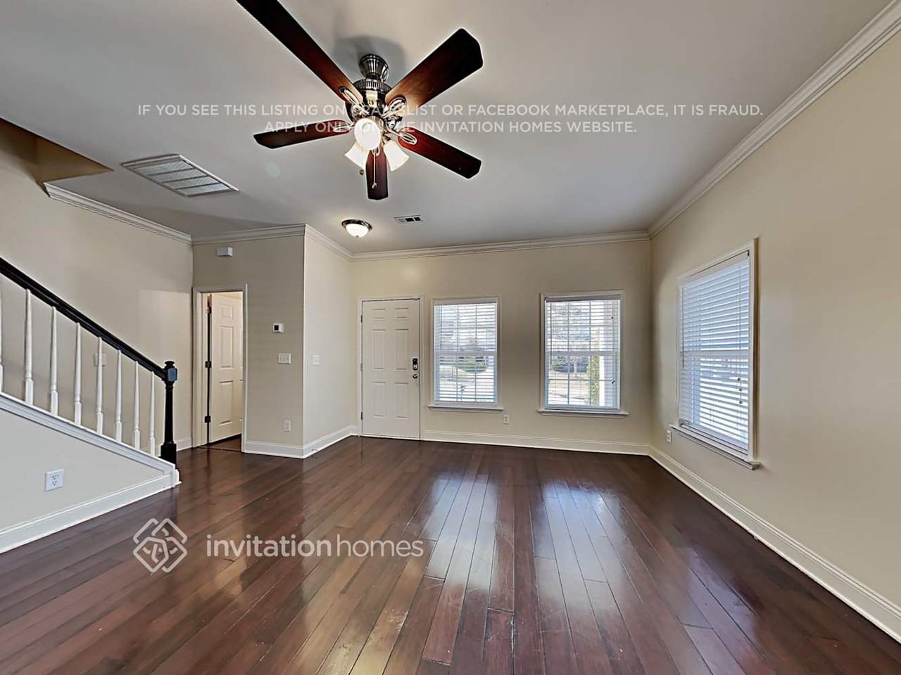 120 Tulip Dr - Photo 4 of 19