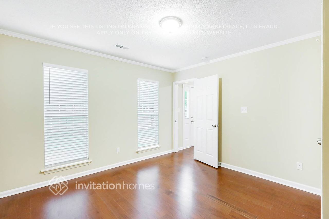 4516 Brownes Ferry Rd - Photo 4 of 30