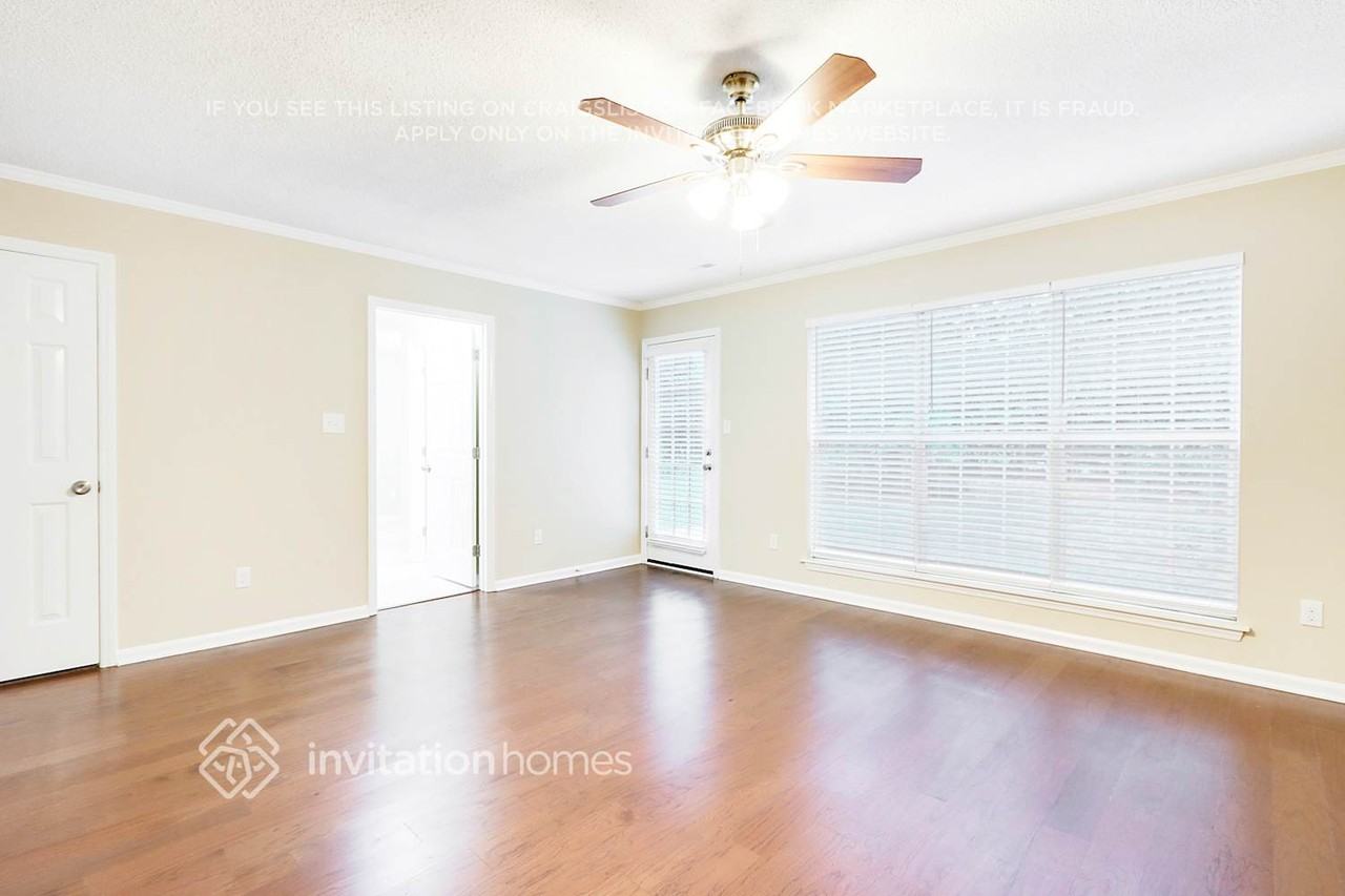 4516 Brownes Ferry Rd - Photo 5 of 30