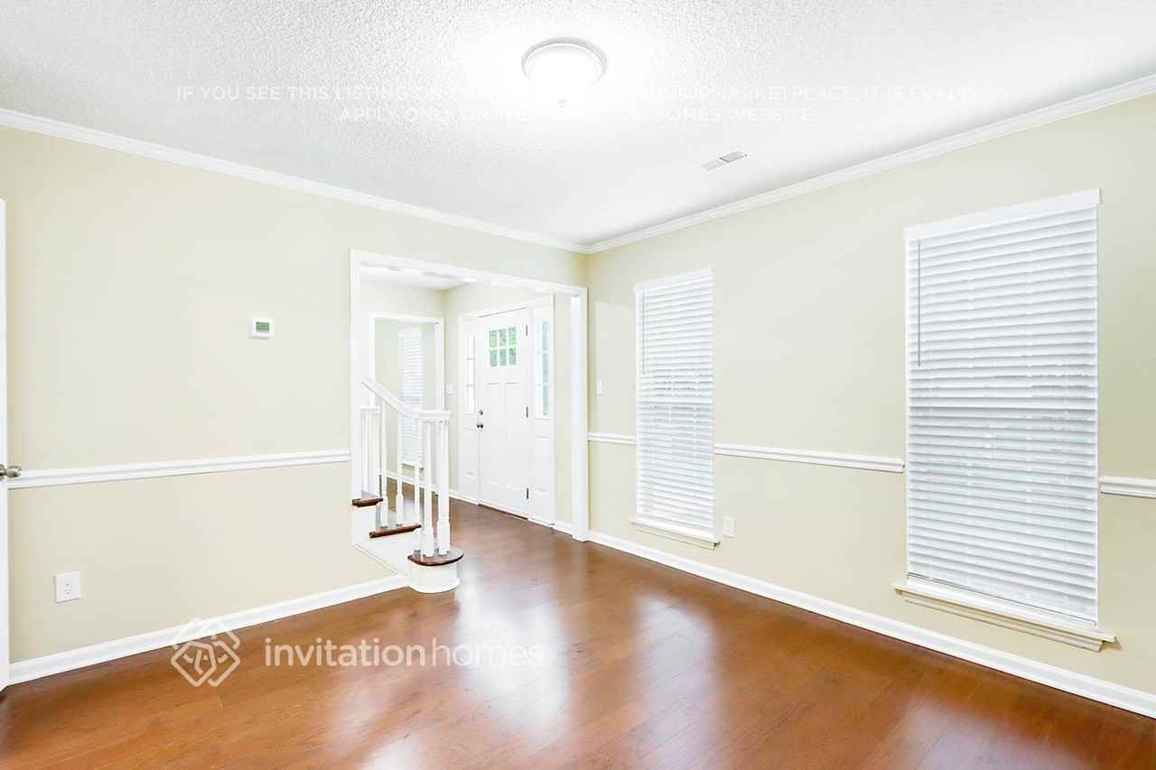 4516 Brownes Ferry Rd - Photo 7 of 30