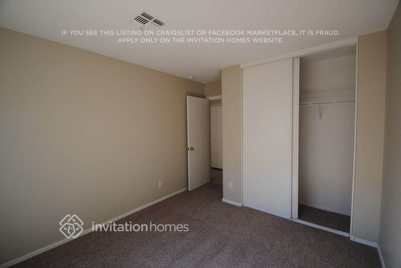 12563 W Charter Oak Rd - Photo 3 of 8