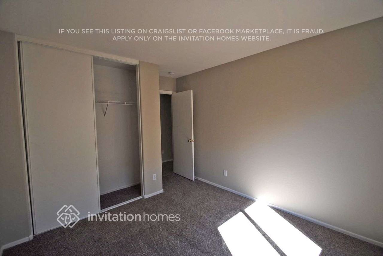 12563 W Charter Oak Rd - Photo 4 of 8