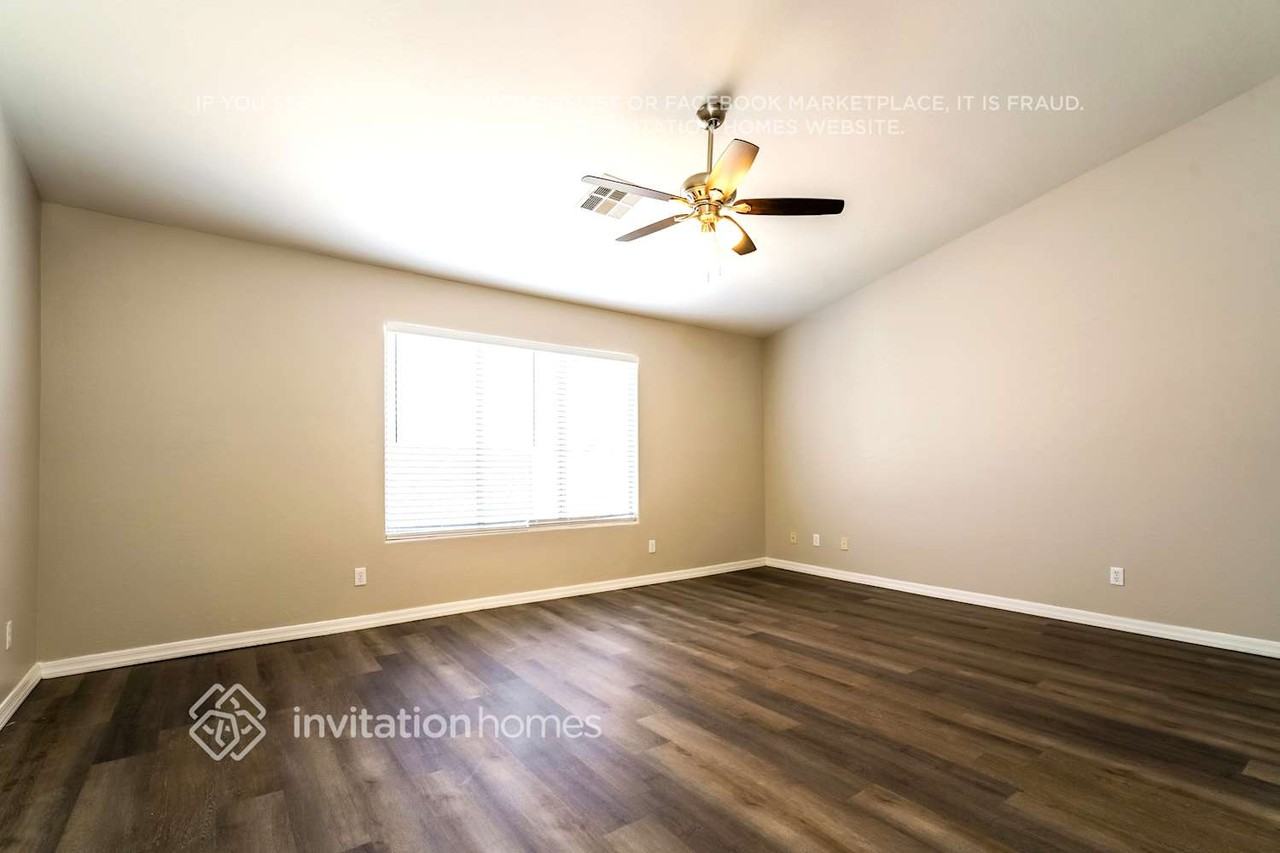 22959 W Papago St - Photo 5 of 15