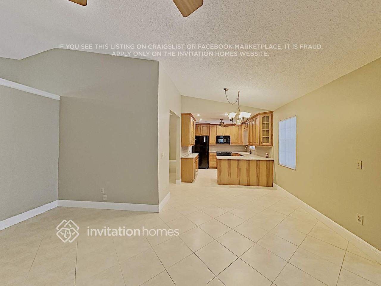 22881 Sw 56th Ave - Photo 5 of 23