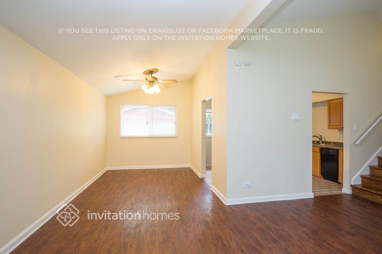 141 Hay St - Photo 3 of 15