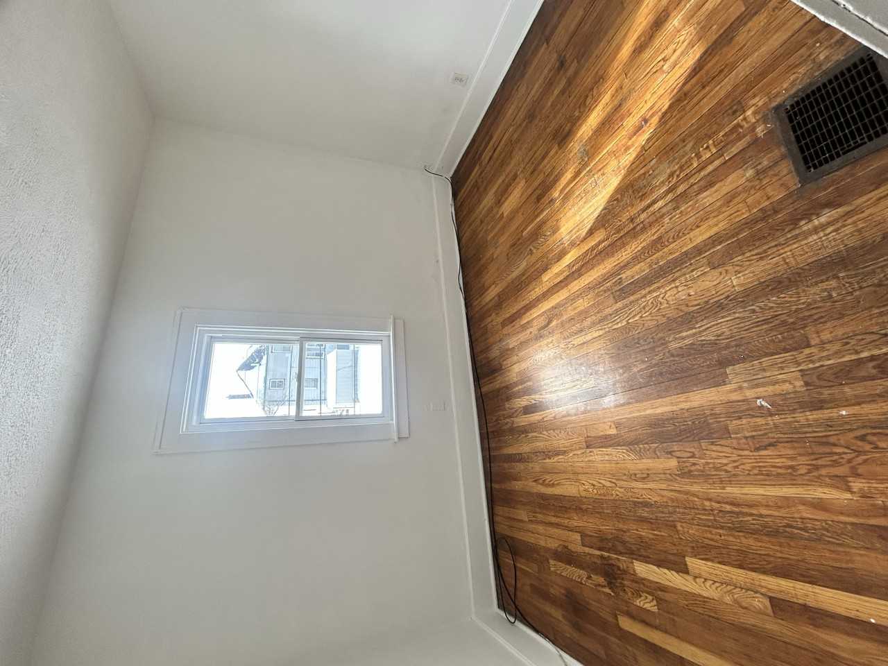 20 E Josephine St #4 - Photo 3 of 6