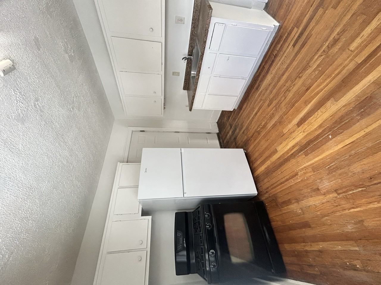 20 E Josephine St #4 - Photo 5 of 6