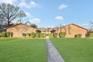 featured image of 3225 Crites St #102