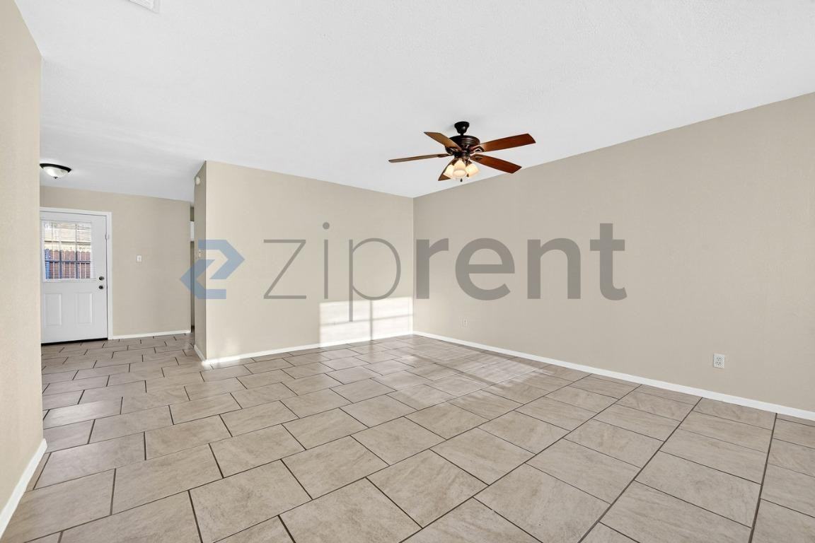 3225 Crites St #102 - Photo 5 of 31