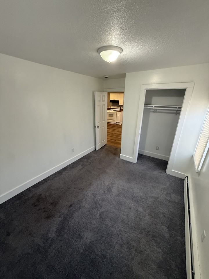 3015 19th Ave S #2 - Photo 5 of 6