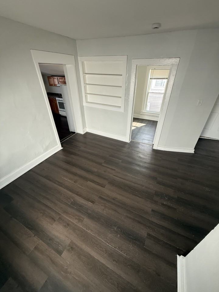 764 Capitol Hts #2 - Photo 5 of 7