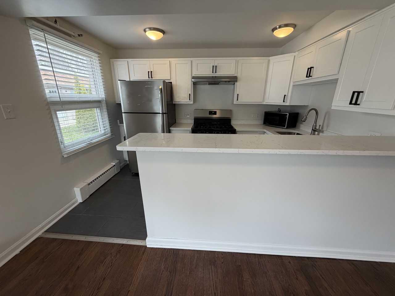 26 E Washington Ave #1 - Photo 3 of 10