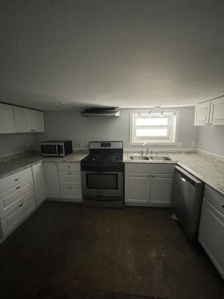 2625 Jefferson Ave #A - Photo 4 of 8