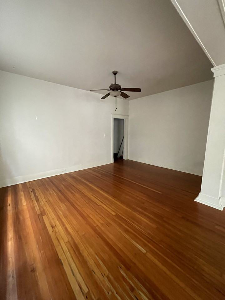 7816 Saint Charles Ave - Photo 3 of 17