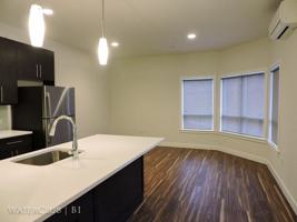 featured image of 36 Pine St