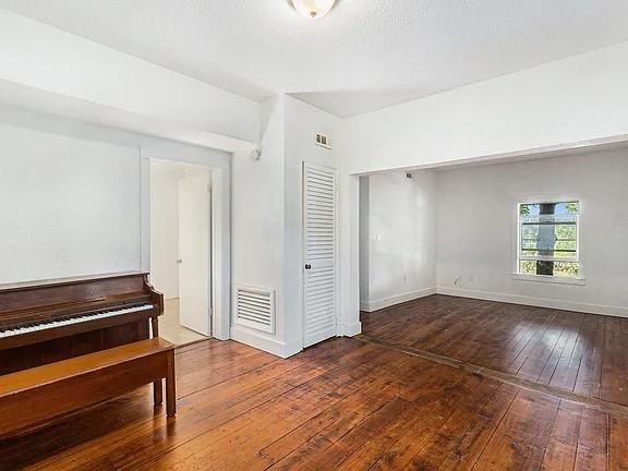 703 West Dowland Street #1 - Photo 5 of 19