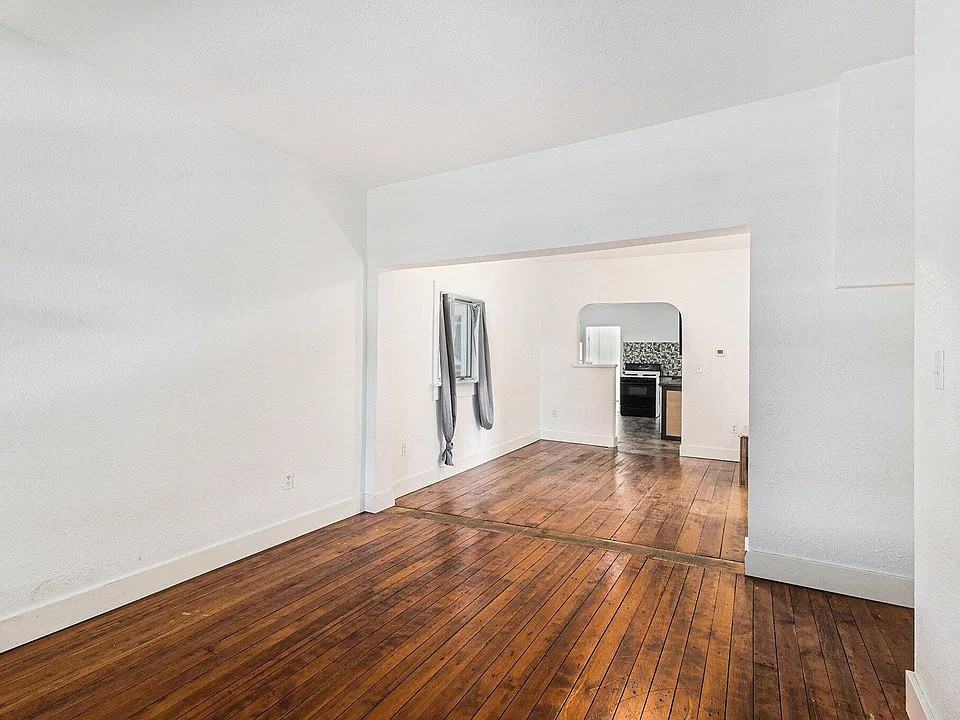 703 West Dowland Street #1 - Photo 7 of 19