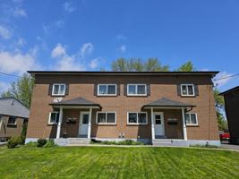 featured image of 8392 Willoughby Dr