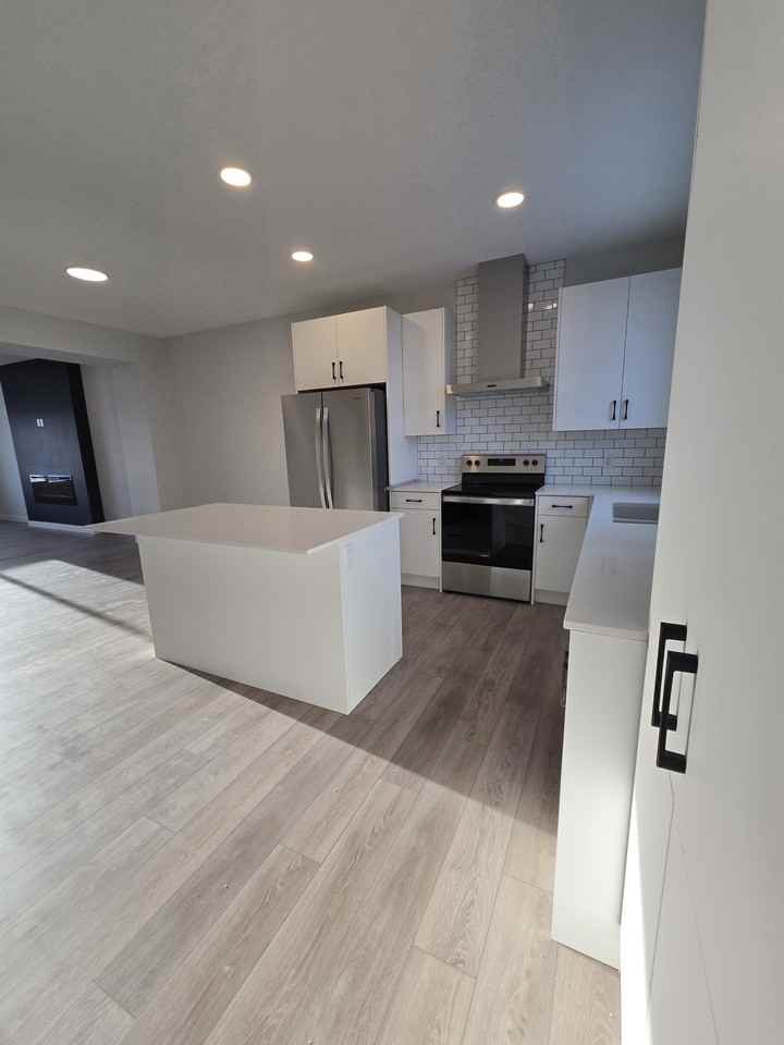 8008 Cedric Mah Rd - Photo 7 of 30