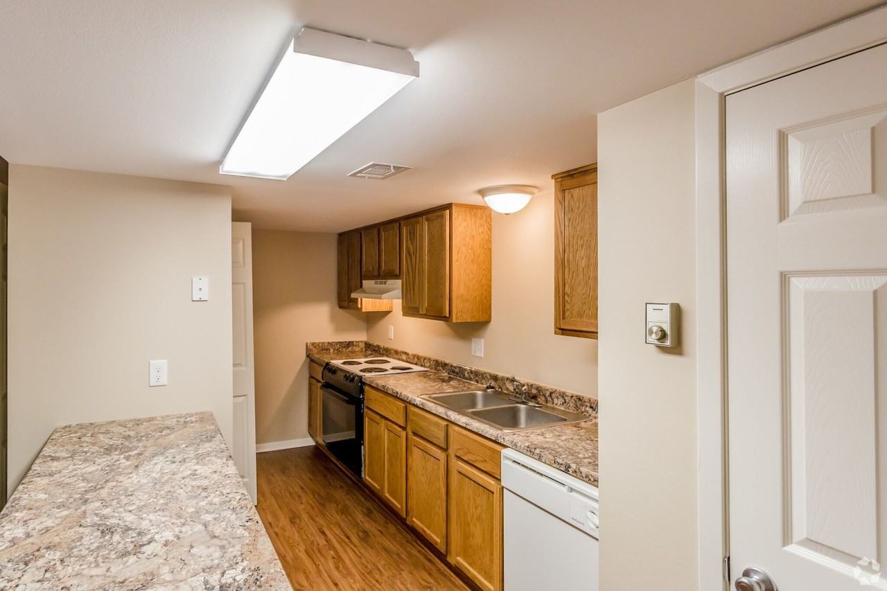 Woodland Terrace - Photo 7 of 47