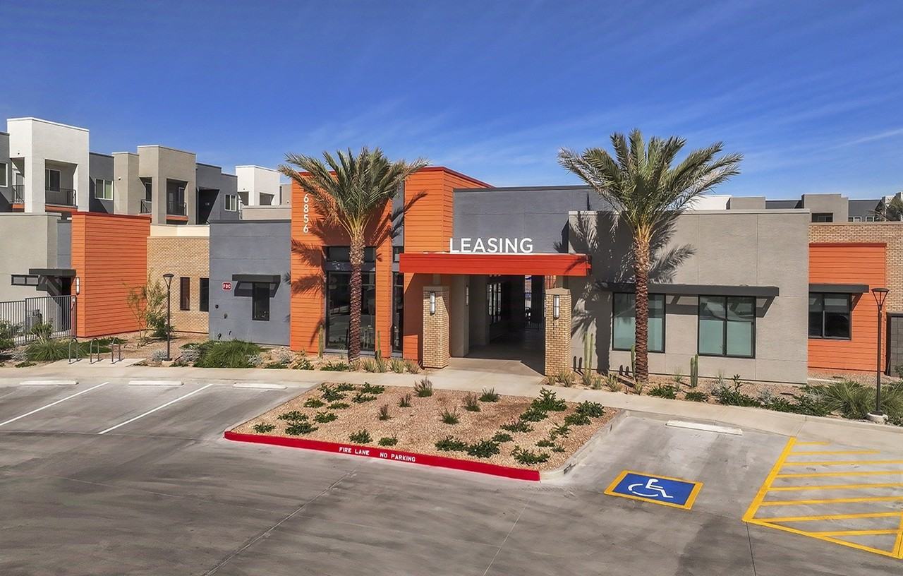 67 Flats - Photo 6 of 32