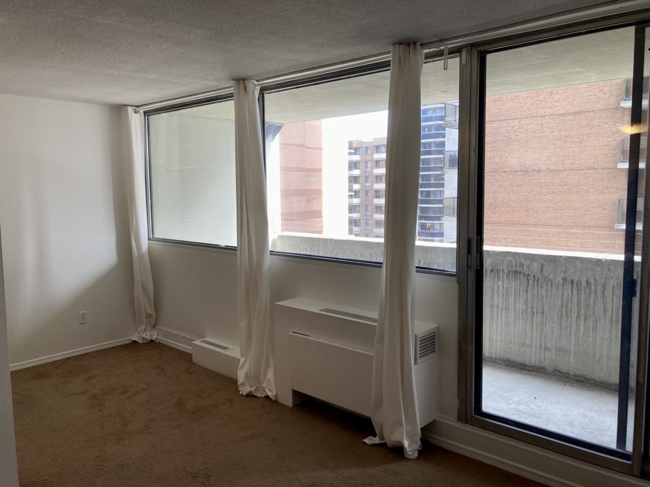 400 Slater St - Photo 2 of 5