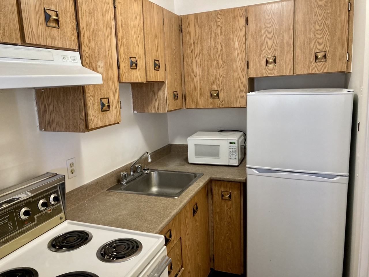 400 Slater St - Photo 4 of 5