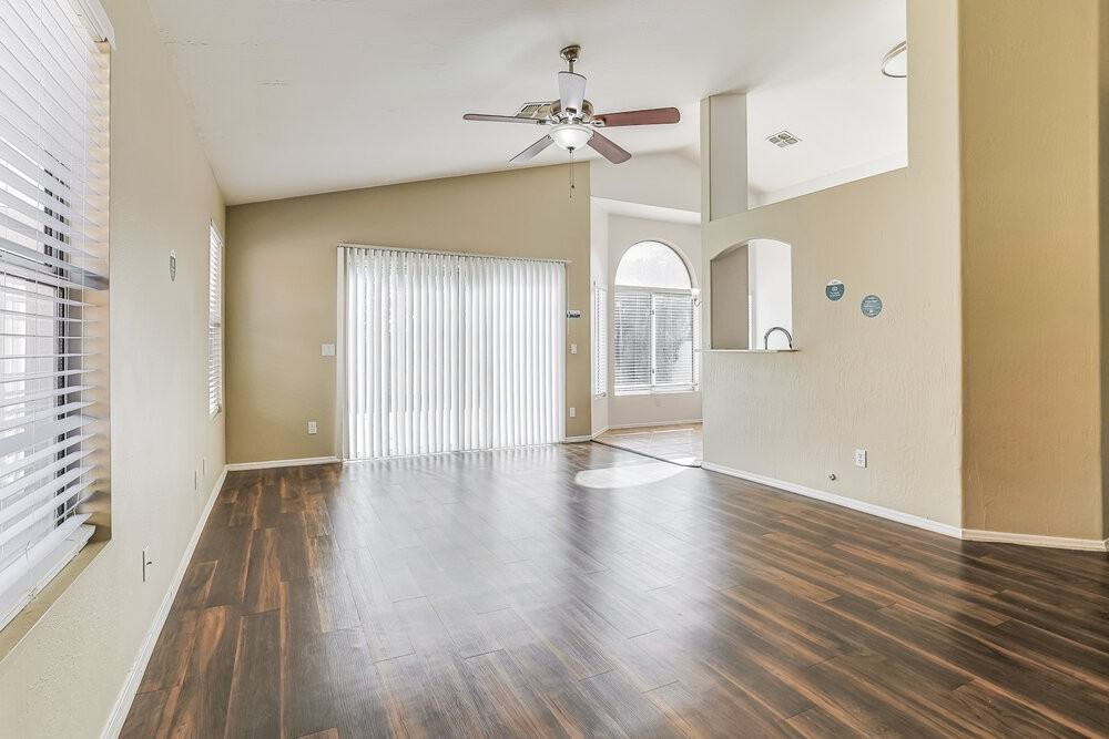 1247 E Cindy St - Photo 3 of 16