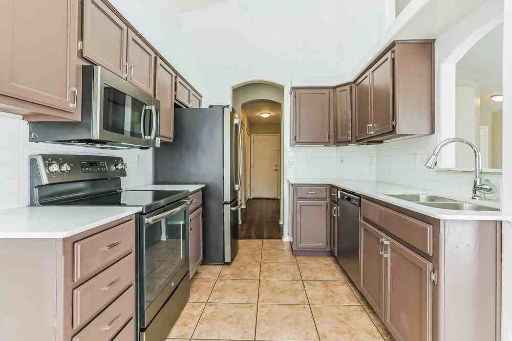 1247 E Cindy St - Photo 6 of 16