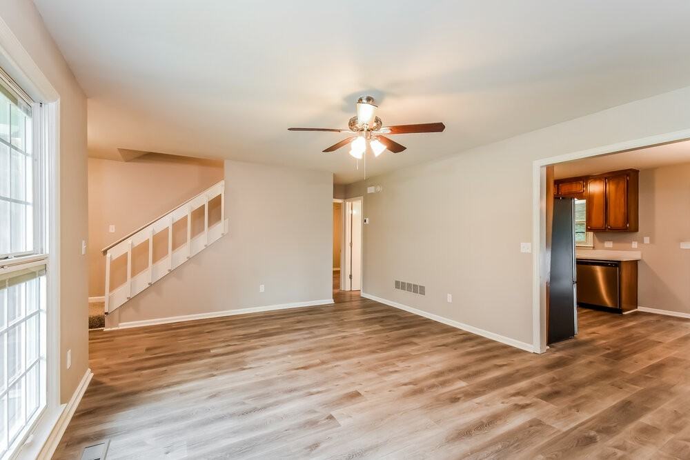 3138 Calumet Pl Nw - Photo 7 of 18