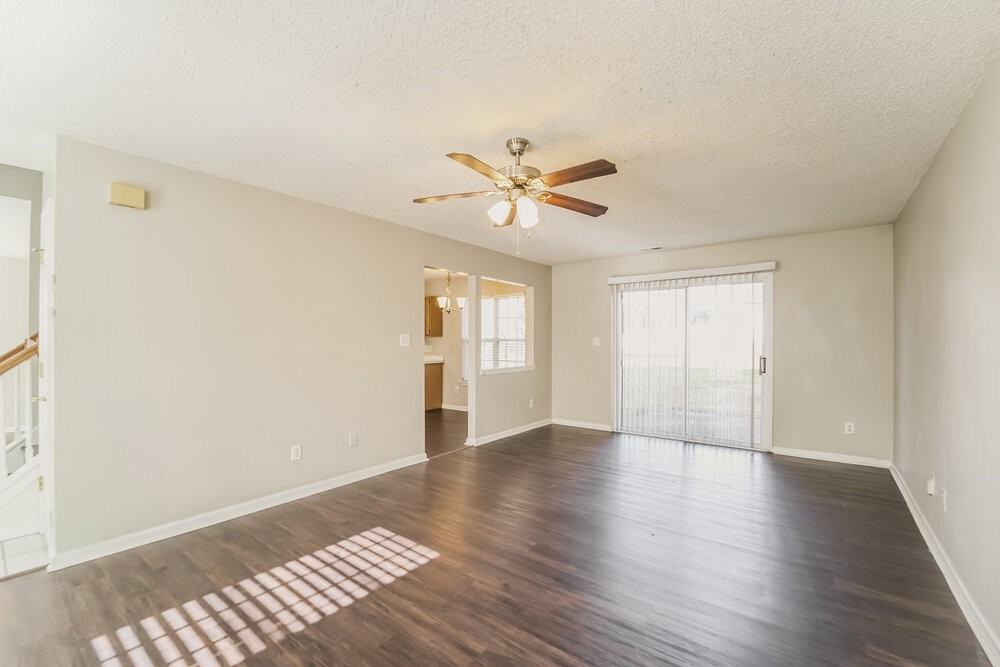 8502 Conner Ridge Ln - Photo 7 of 20