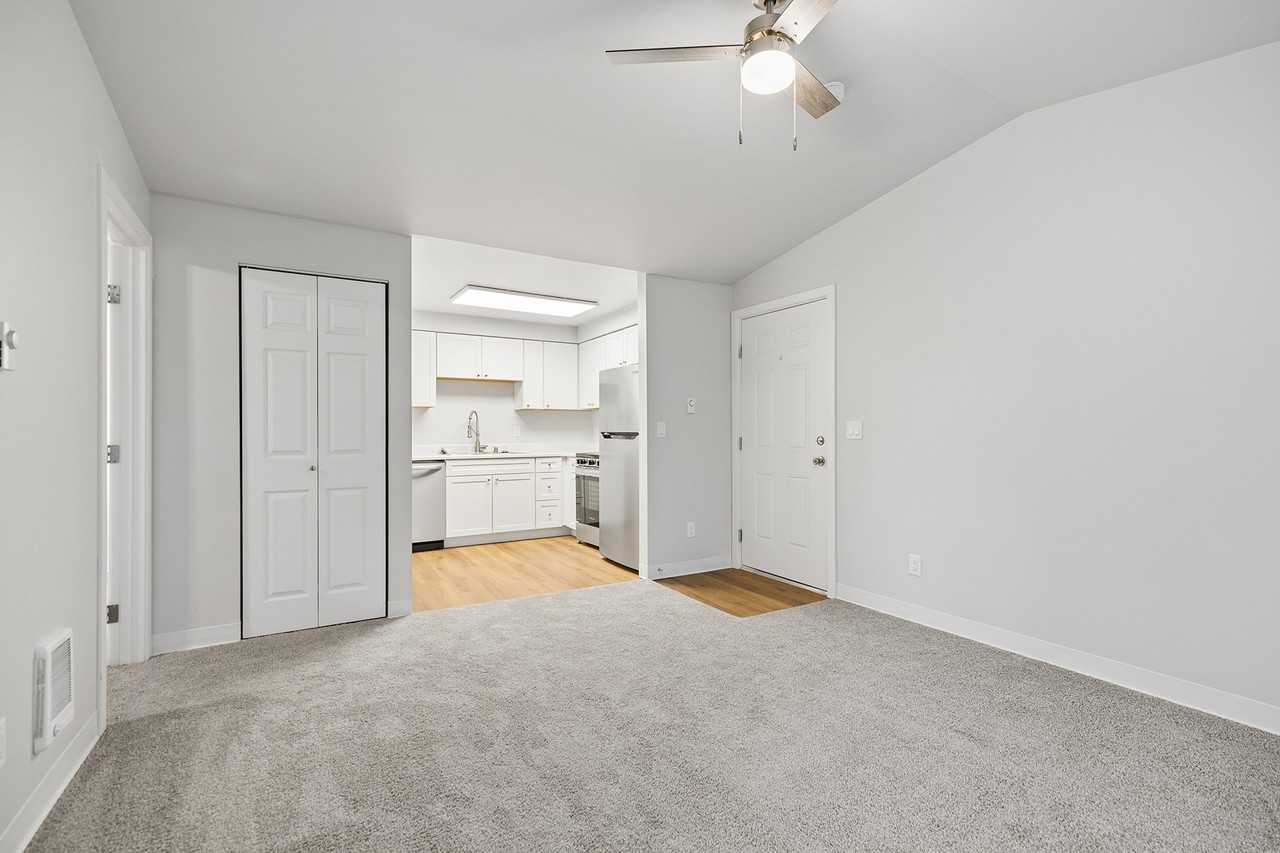 Fulton's Crossing and Landing - Photo 2 of 25