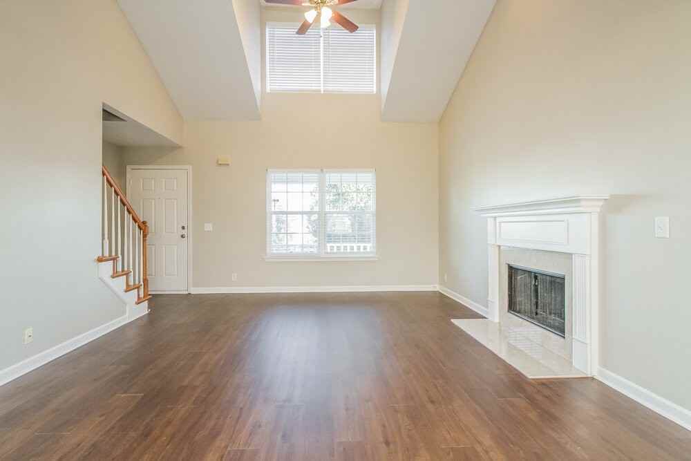 2006 Zion Ln - Photo 4 of 17