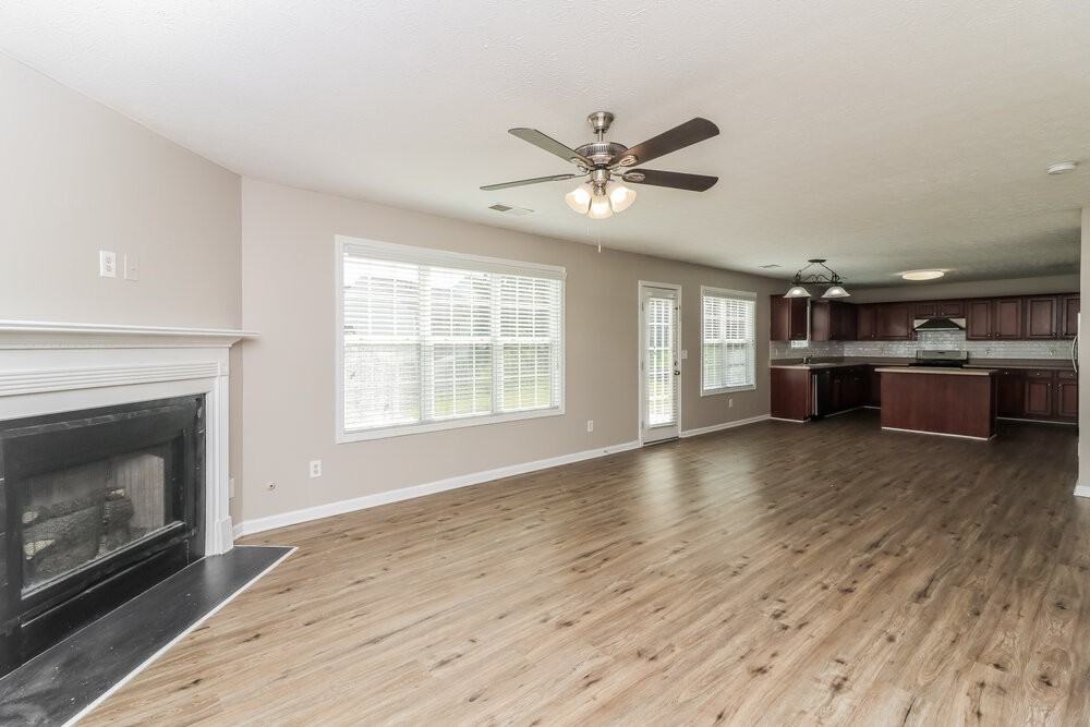 210 Overlook Ct - Photo 5 of 17