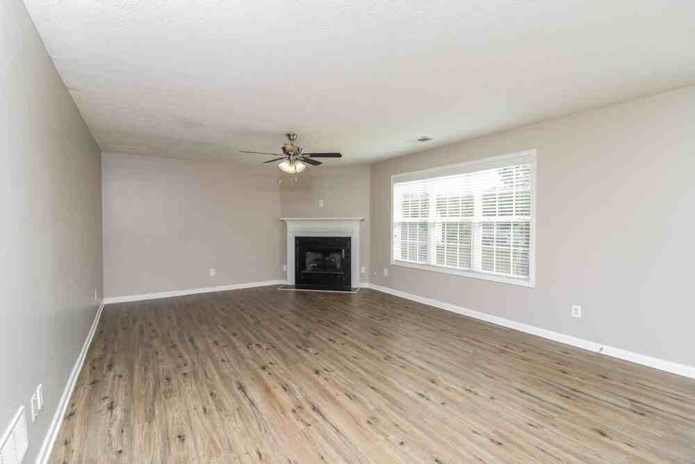 210 Overlook Ct - Photo 7 of 17